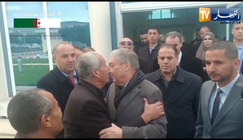 المترشح للإنتخابات الرئاسيات “بن فليس” ينظم تجمعا شعبيا بالشلف