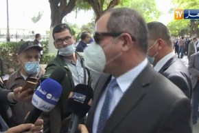 صبري بوقادوم: الدبلوماسية الجزائرية فقدت رجل من طينة الكبار وأدعوا الجميع للإطلاع على مذكراته