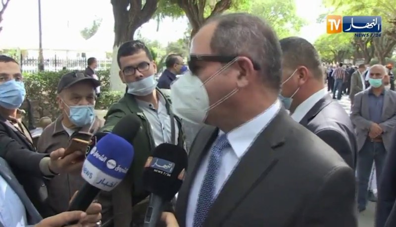 صبري بوقادوم: الدبلوماسية الجزائرية فقدت رجل من طينة الكبار وأدعوا الجميع للإطلاع على مذكراته