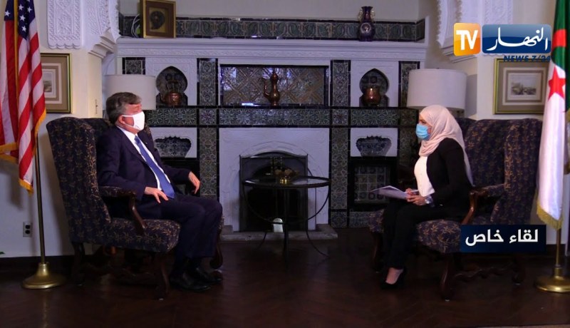 جون ديروشر: الجزائر تلعب دورا بارزا في المنطقة ونحن نتعلم كثيرا من معالجتها للقضايا المتأزمة