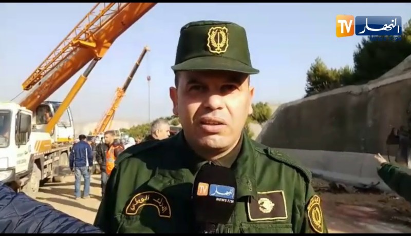 ضابط الدرك الوطني يروي تفاصيل حادث مرور عين الدفلى الذي اسفر عن وفاة شخصين و5 جرحى