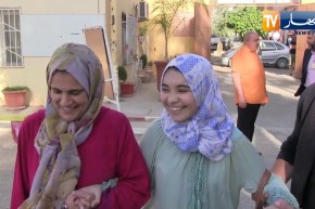 سيدي بلعباس: دلال تصنع التحدي..رغم الإعاقة تطمح لنيل شهادة البكالوريا