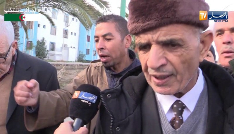 غليزان/ مواطنون في مسيرة حاشدة دعما للجيش ومسار الإنتخابات