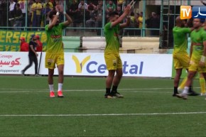 شبيبة القبائل تقرر رسميا فسخ عقد بن يوسف وأوقاسي