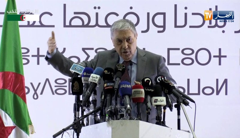 بن فليس: “الشلف داري ومواطنوها خاوتي”