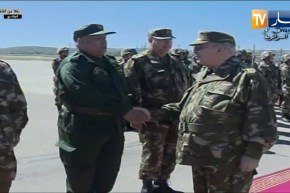 دفاع: الفريق أحمد قايد صالح في زيارة عمل وتفتيش إلى وحدات ن.ع.2 بوهران