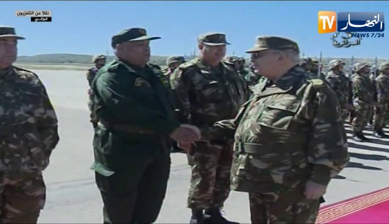 دفاع: الفريق أحمد قايد صالح في زيارة عمل وتفتيش إلى وحدات ن.ع.2 بوهران