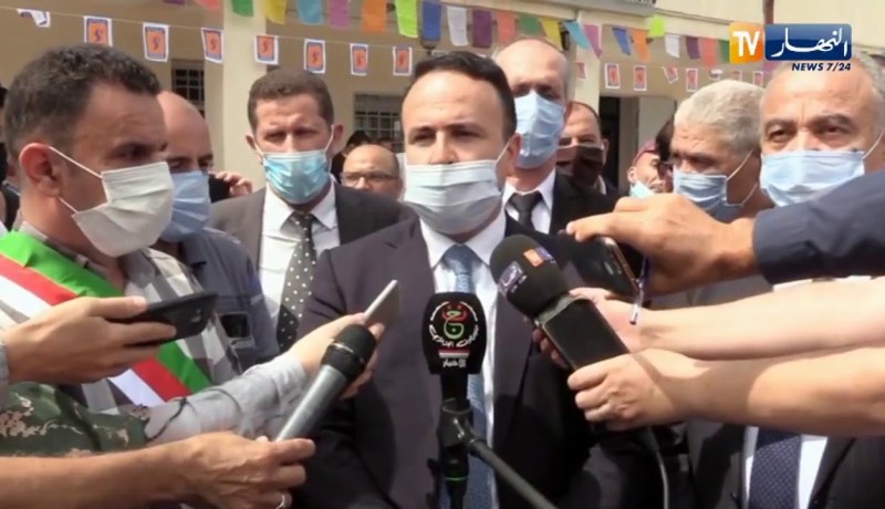 تيزي وزو:  المدير العام للكهرباء والغاز في زيارة عمل وتفقد لهياكل قطاعه