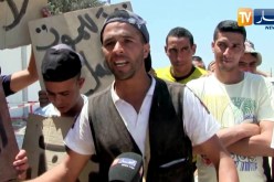 وقفة احتجاجية للمطالبة بفتح تحقيق ضد رموز الفساد في سكيكدة