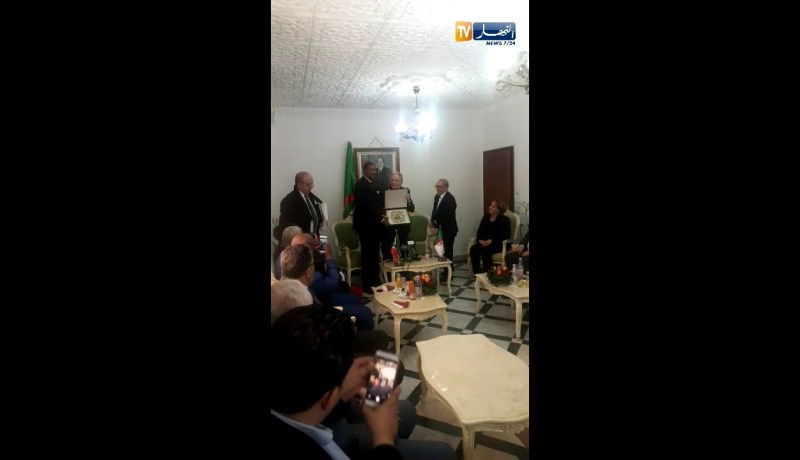 ولد عباس يستقبل حفيد الزعيم الراحل نيلسون مانديلا