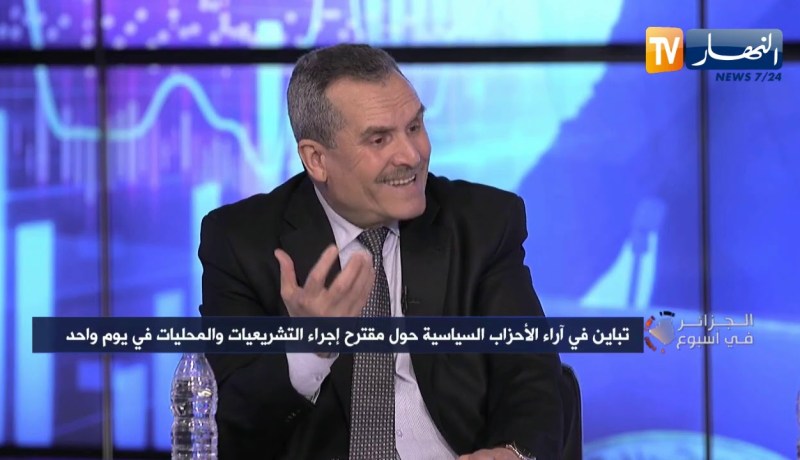 العيد زغلامي: على الجزائريين التعبير عن رأيهم في القنوات المحلية وليس تدعيم مواقع التواصل الإجتماعي