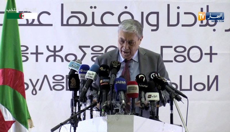 بن فليس: “لا أقبل بإحتقار متقاعدي الجيش..وملفهم من أولويات برنامجي”