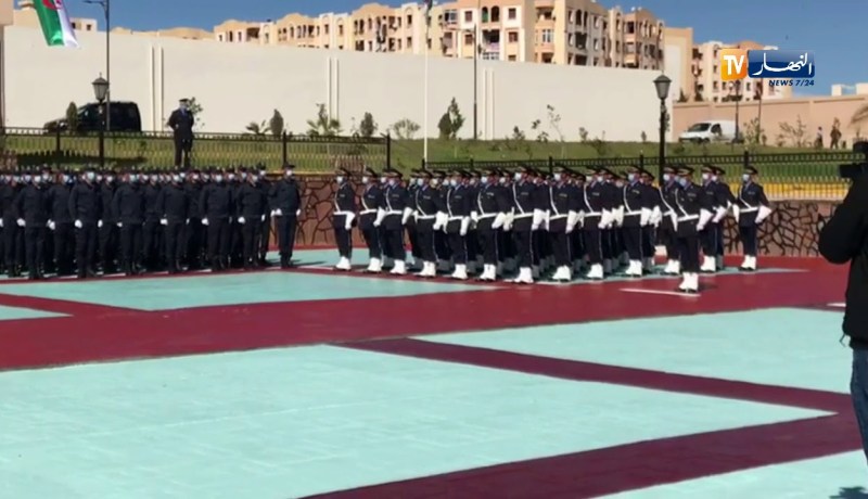 تيبازة: ضباط وأعوان إعادة التربية المتخرجون يؤدون القسم