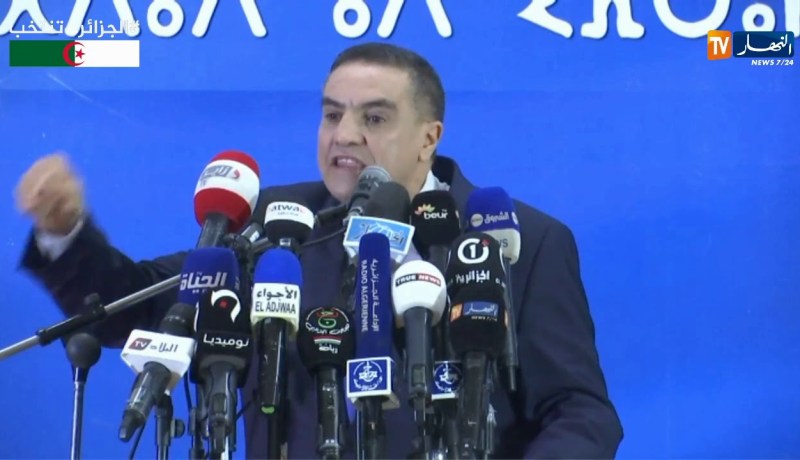 تبسة/ المترشح “عبد العزيز بلعيد” ينظم تجمعا شعبيا بقصر الثقافة “محمد الشبوكي”