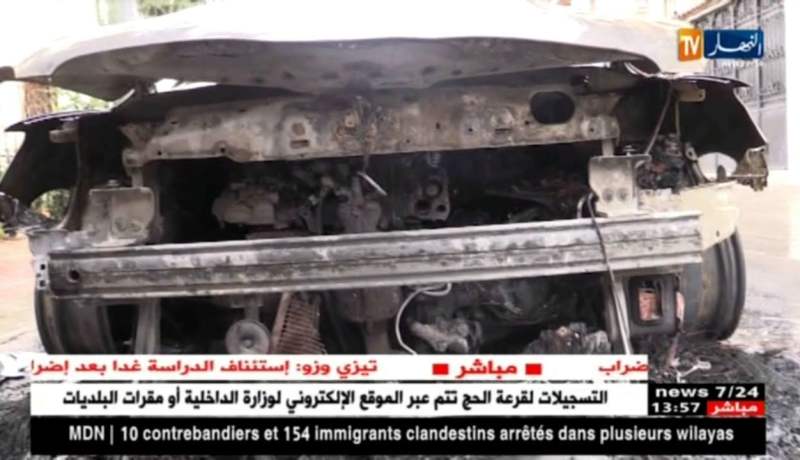 إحتراق 4 سيارات بحي 11 ديسمبر بعين البنيان..من المرجح أن يكون بفعل فاعل !!