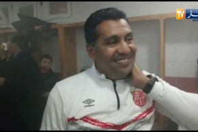 لاعبو بلوزداد يحتفلون بعيد ميلاد المدرب الطاوسي ويهدونه الفوز