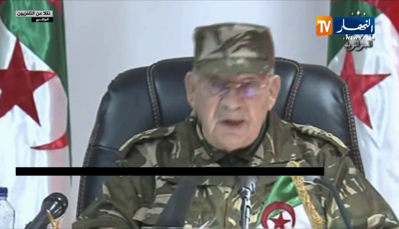 دفاع: اليوم 4 لزيارة الفريق أحمد قايد صالح للناحية العسكرية الثانية