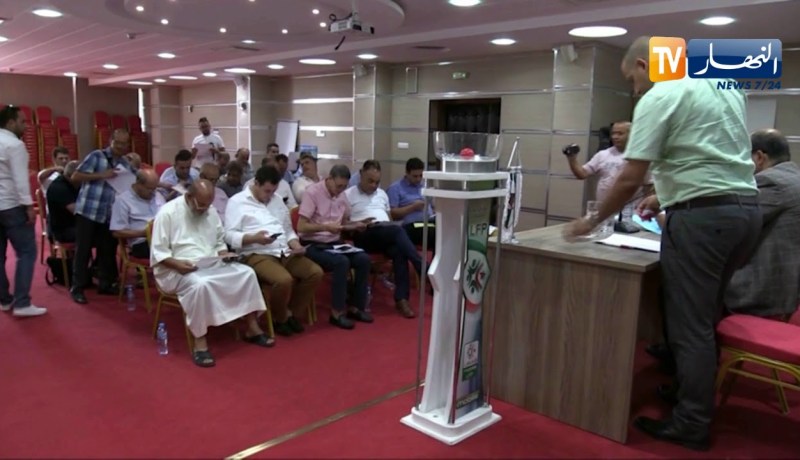 الرابطة تقرر منح الإجازات للأندية التي لا تملك ديون كبيرة