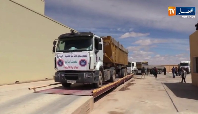 البيض:  إطلاق قافلة تضامنية تضم مساعدات غذائية لفائدة سكان البليدة