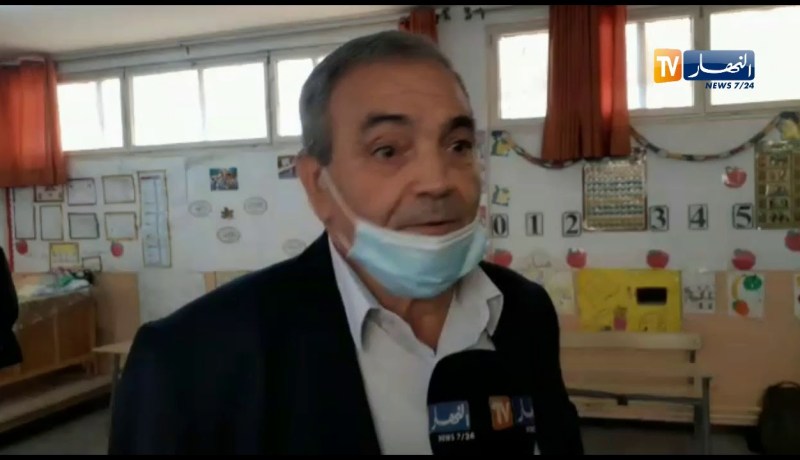 رئيس بلدية حسين داي: أتمنى من الشعب أن يدلي بصوته للدستور