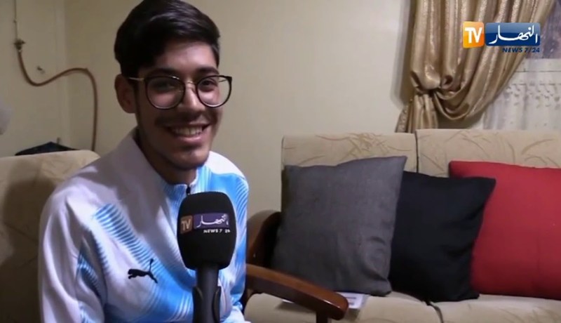 البيض: قناة النهار تشارك عائلة بلمهدي فرحة نجاح إبنها في شهادة البكالوريا