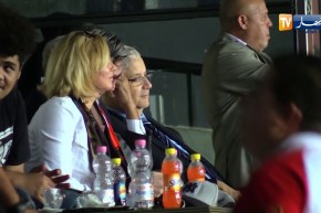 أعضاء السلك الدبلوماسي بالجزائر يصنعون الحدث في الداربي العاصمي