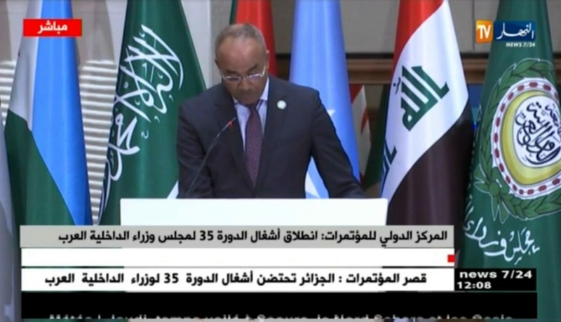 “نور الدين بدوي” يقرأ كلمة رئيس الجمهورية في إفتتاح أشغال إجتماع وزراء الداخلية العرب