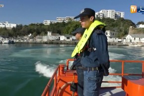 هجرة غير شرعية: إنقاذ 14 “حراقا” بسواحل وهران