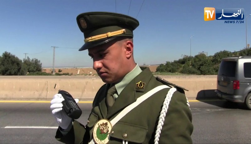 البليدة: حملة تحسيسية للتبليغ عبر الرقم الأخضر عن حوادث المرور والإعتداءات