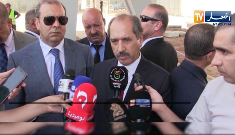 وزير الأشغال العمومية والنقل:  مراكز الخدمة بالطريق السيار ستدخل حيز الخدمة خلال الأشهر القادمة