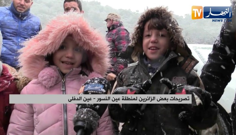 عين الدفلى : توافد العالات على منطقة عين النسور بعد تزيينها بالحلة البيضاء