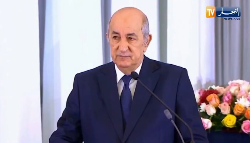 الرئيس تبون يعزي الشعب المالي في وفاة الرئيس الأسبق موسى طراوري