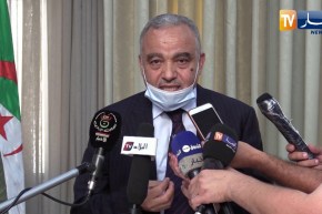 والي تيزي وزو يدعو لجان القرى إلى التجند من جديد لمواجهة كورونا