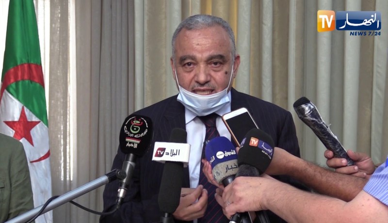 والي تيزي وزو يدعو لجان القرى إلى التجند من جديد لمواجهة كورونا