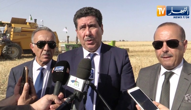 باتنة : وزير الفلاحة يعطي إشارة إنطلاق حملة الحصاد والدّرس