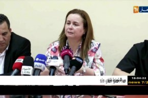 الأساتذة الإستشفائيون الجامعيون يجمدون الإضراب إلى غاية الدخول الجامعي المقبل