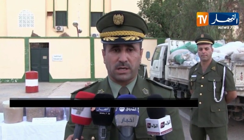 غرداية/ الدرك الوطني يفكك ورشتين سريتين لصناعة مواد تجميل مقلدة وتوابل غير صحية