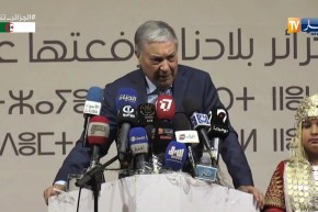 بن فليس يوجه رسالة للخارج: “لدينا جيش قوي وشعب قوي..واحد ما يقدر يكسرنا”