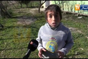 طفل يعاني من القولون ومضاعفات الإحتباس بحاجة ماسة لمساعدة طبية بولاية تيسمسيلت