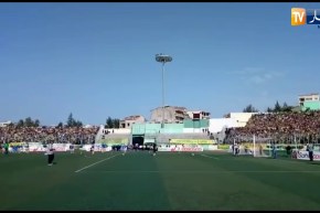 أجواء ملعب01 نوفمبر قبل انطلاق مواجهة شبيبة القبائل ووفاق سطيف