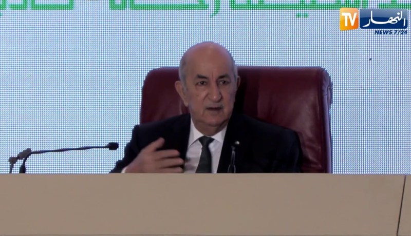 الرئيس تبون: التنازل عن جزء من العملة الصعبة وتوسيع المصانع للمصدرين