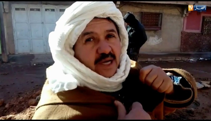 الغاز والبنزين يفجران بالوعات الصرف الصحي بالبيض