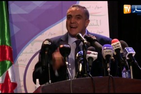 عبد العزيز بلعيد: يجب إتخاذ موقف حتى بالتصويت بلا لقطع الطريق أمام المتربصين والعابثين بالجزائر