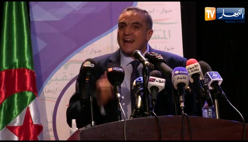 عبد العزيز بلعيد: يجب إتخاذ موقف حتى بالتصويت بلا لقطع الطريق أمام المتربصين والعابثين بالجزائر