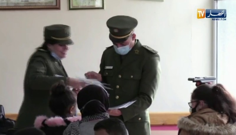 قسنطينة : الدرك الوطني ينظم حملة تحسيسية لفائدة التلاميذ