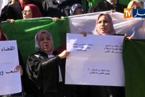 القضاة يخرجون في مسيرات سلمية للمطالبة بإستقلالية القضاء