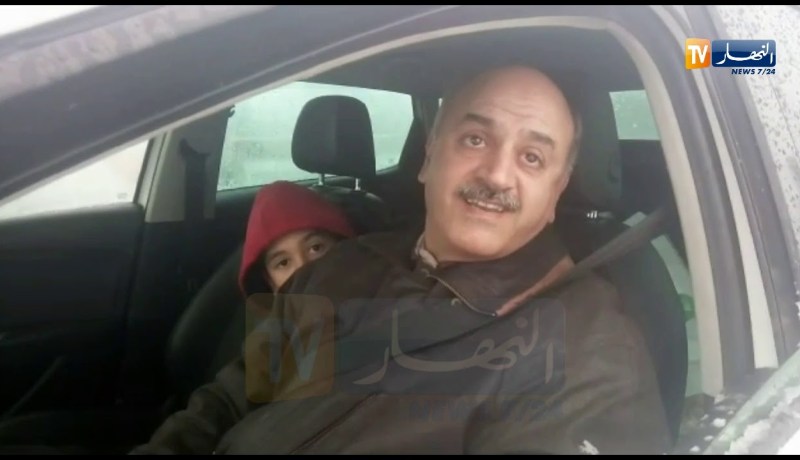 البويرة/ الثلوج تتسبب في غلق الطرقات..والسلطات في خبر كان