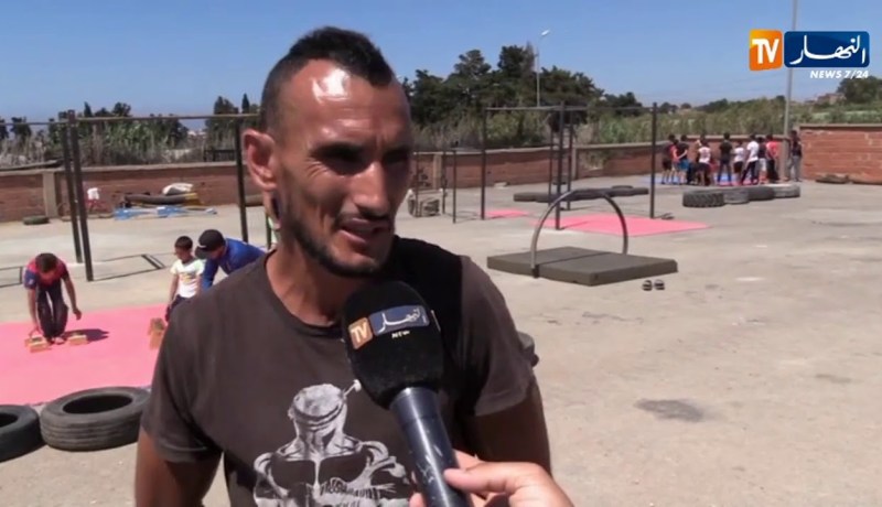 مجتمع: شباب يحولون مفرغة عمومية إلى مكان لممارسة الرياضة