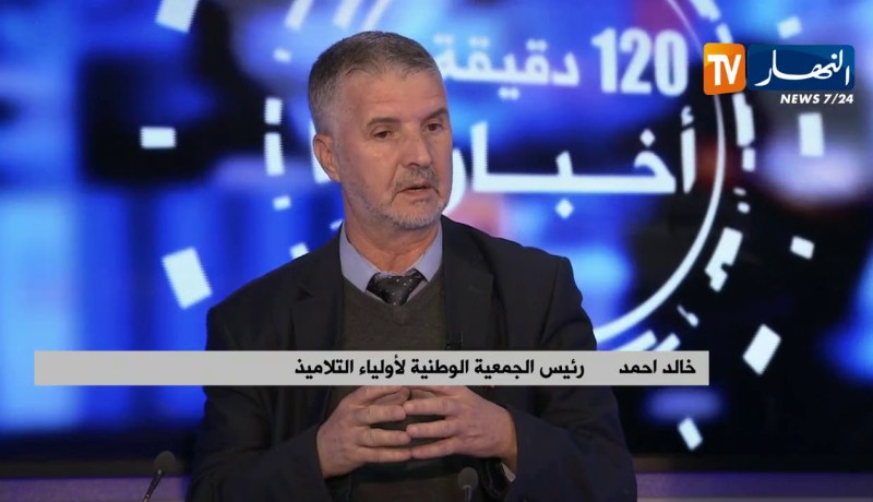 تلاميذ المدارس الإبتدائية في الشارع…المدرسة الجزائرية في قلب التجاذبات السياسية