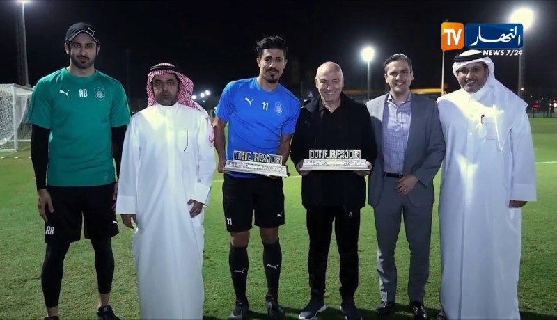 “بونجاح” يتسلم جائزة أحسن لاعب ومارسيليا يجهز عرضا له بـ 5 ملايين أورو